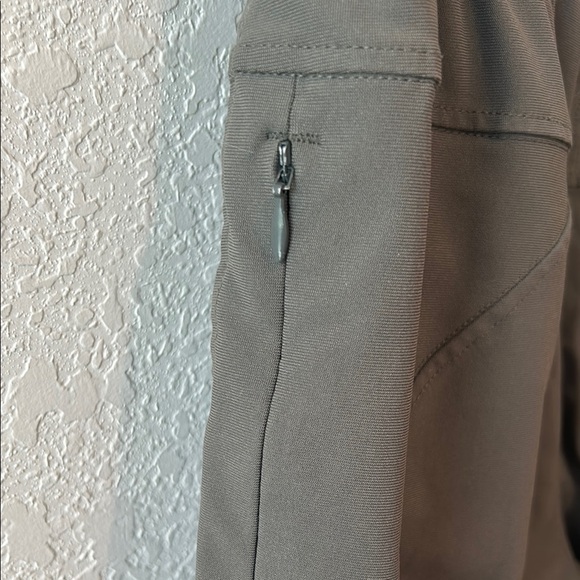 Birddogs Joggers - Picture 9 of 11